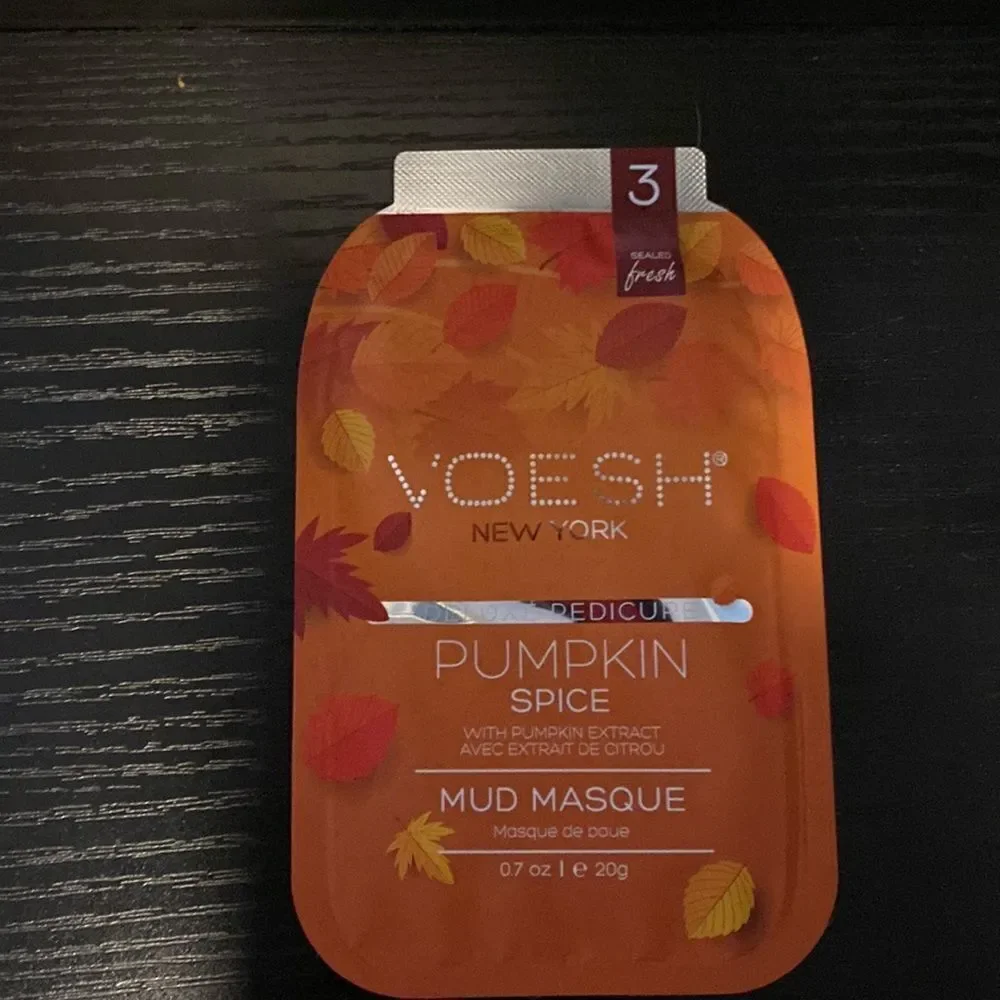 Voesh New York pumpkin spice pedi in a box